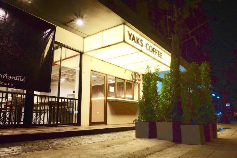 Yaks House Asrama *